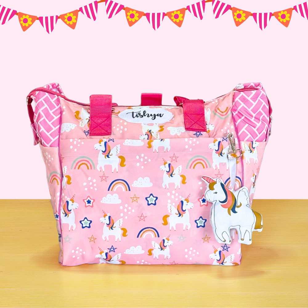 Pink bag with unicorn pattern