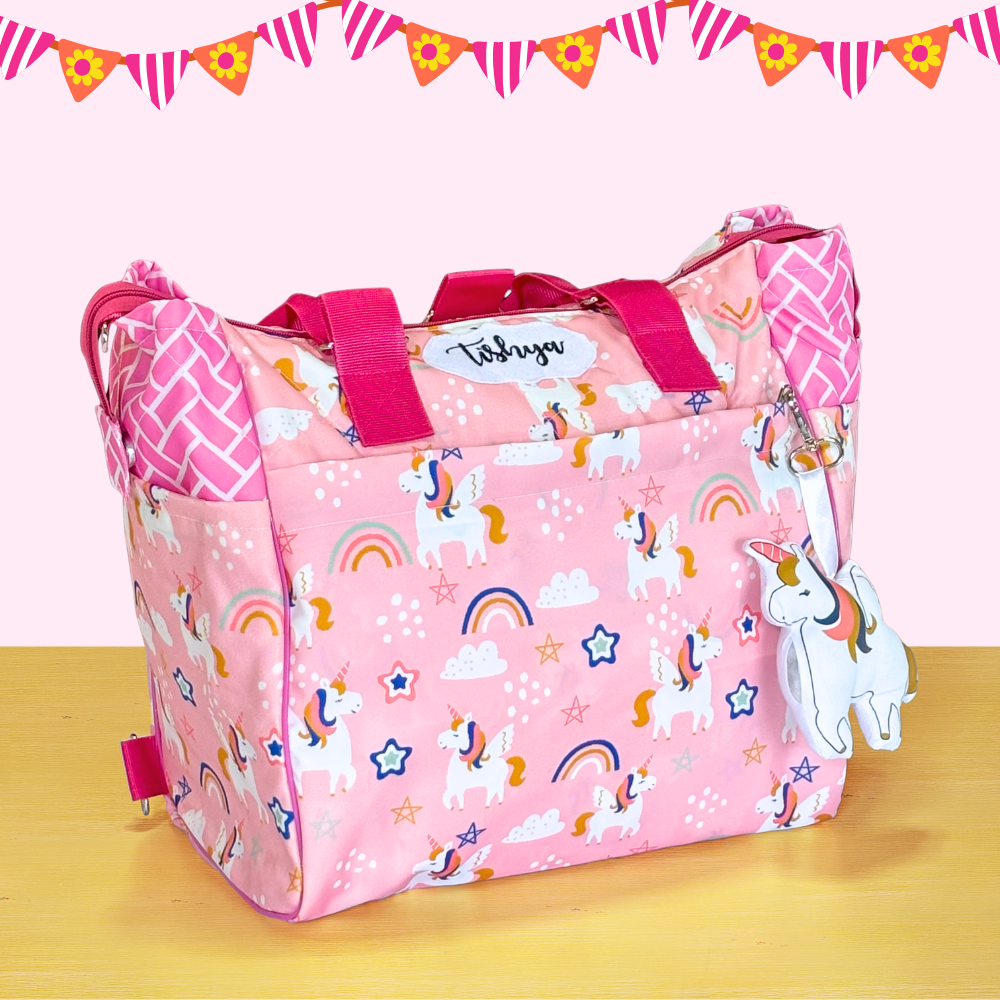 Pink bag with unicorn pattern