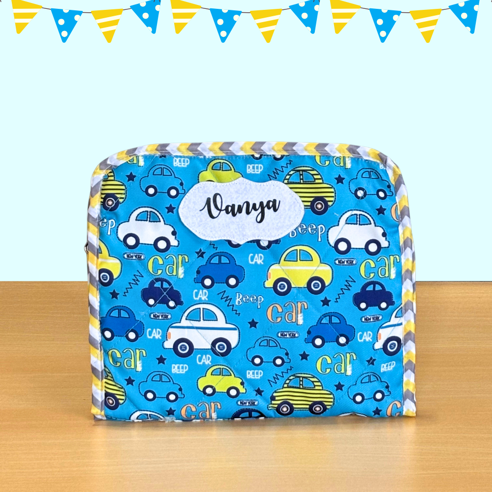 Children's lunch bag with car pattern