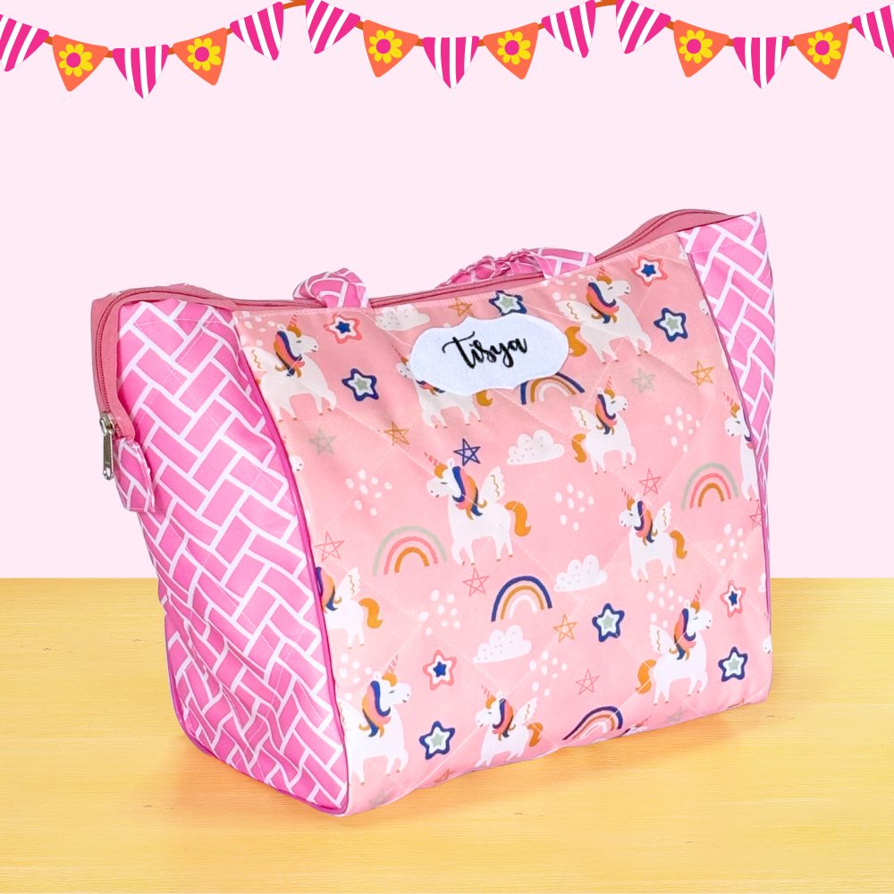 Pink bag with unicorn pattern