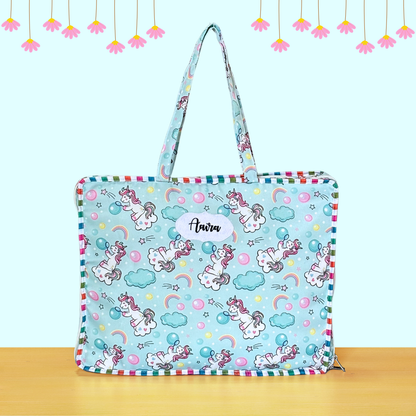 Tote bag with unicorn pattern