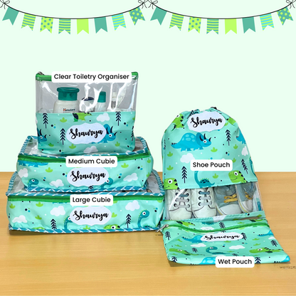 Set of green toiletry bags