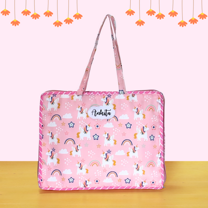 Pink tote bag with unicorn pattern